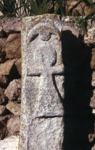 Stelae in the Tophet in Carthage, showing Tanit's Symbol (taken by Michel-georges Bernard (CC))