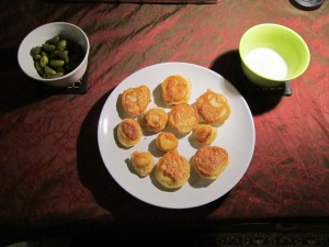 Frytours of Skirwittes with almond milk