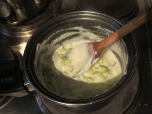 Medieval Cookery III: Blaunchyd Porray (Creamed Leeks)